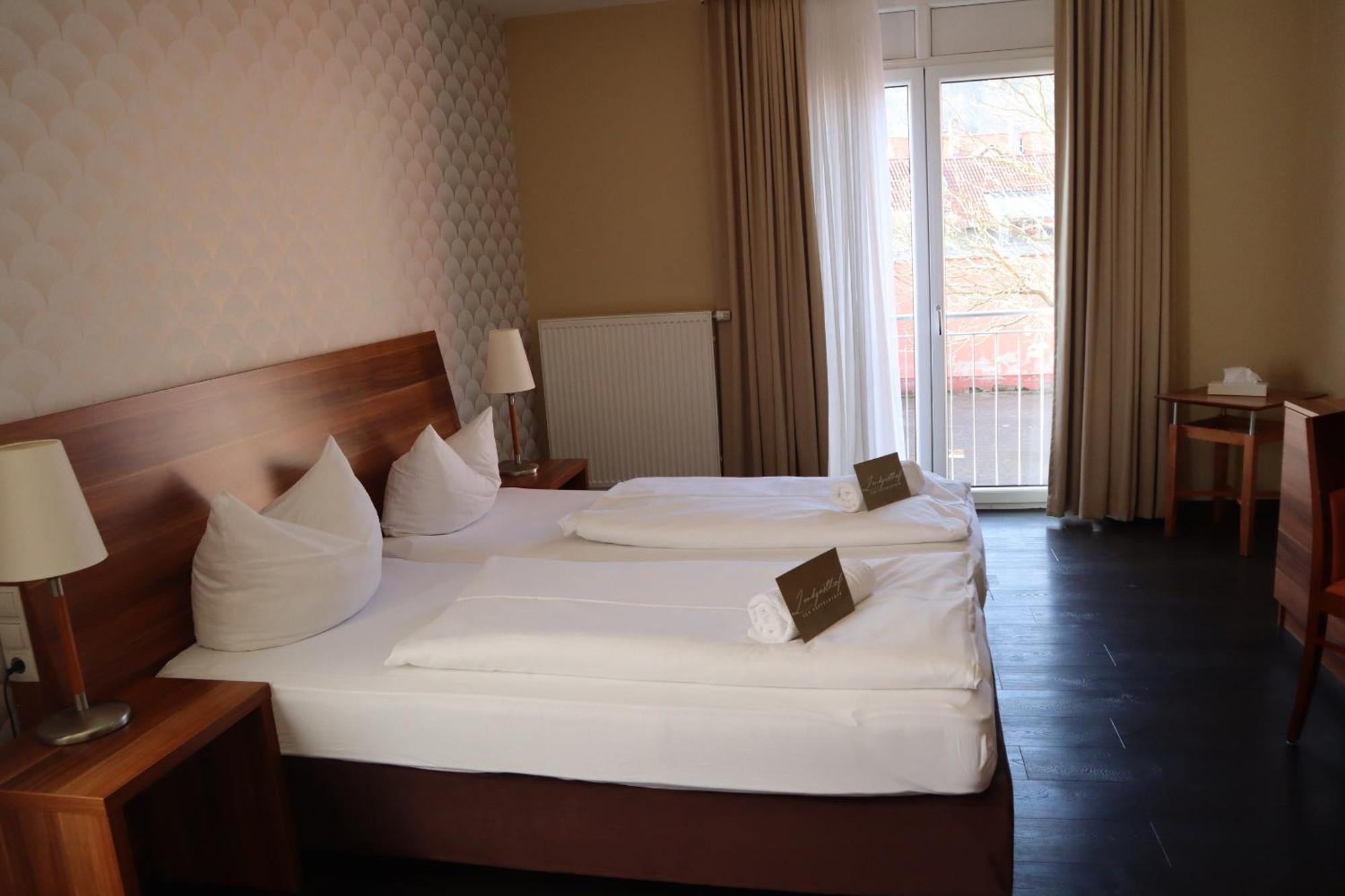 Hotel Landgasthof Zum Kaffelstein Kreuzwertheim Номер фото